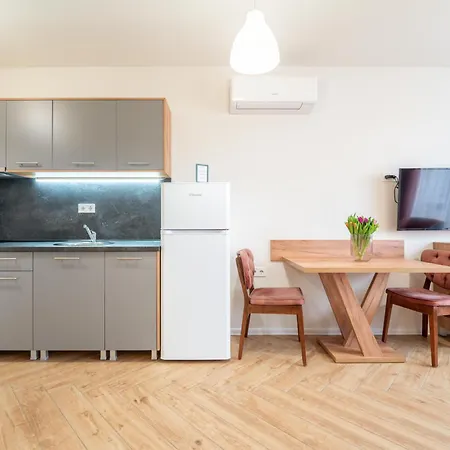 Wow For Rent 2 Bul Montevideo 25a - B * Sofia