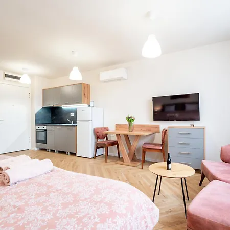 Wow For Rent 2 Bul Montevideo 25a - B Apartment Sofia